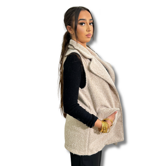 Comfy sleeveless jacket - BEIGE